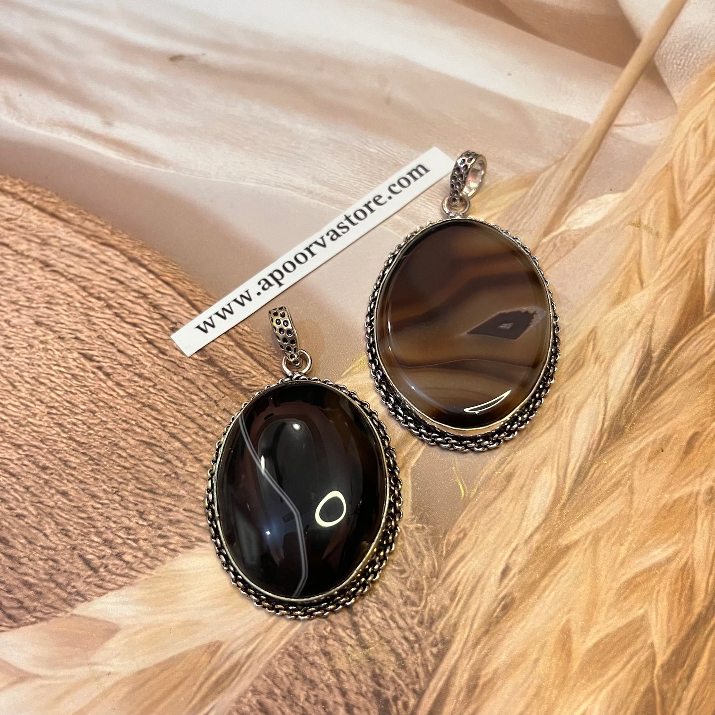 Big Sulemani Hakik Pendant by Crystall and Herbs