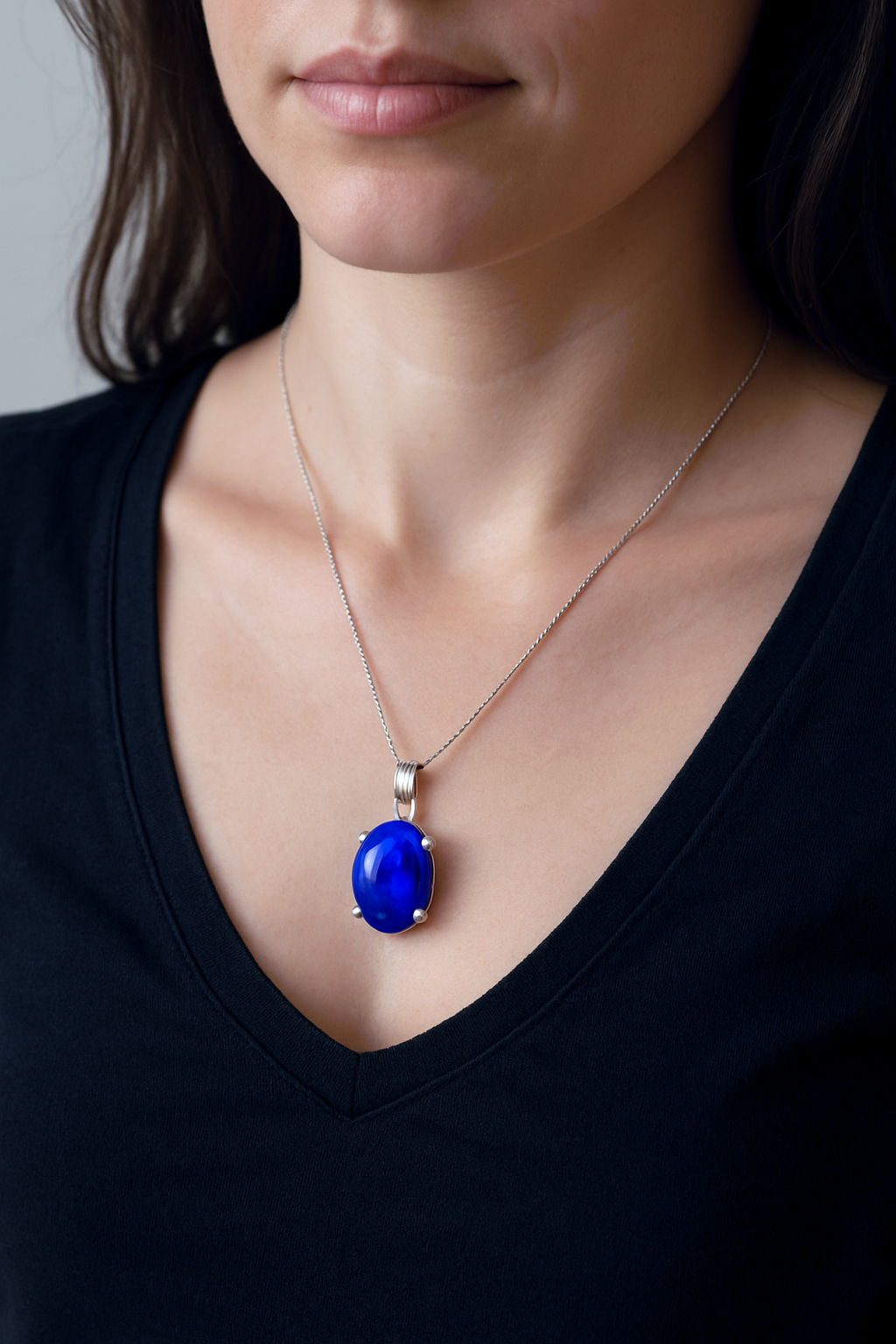 Premium Natural Lapis Lazuli Pendant – High-Quality Crystal for Wisdom, Communication & Spiritual Growth