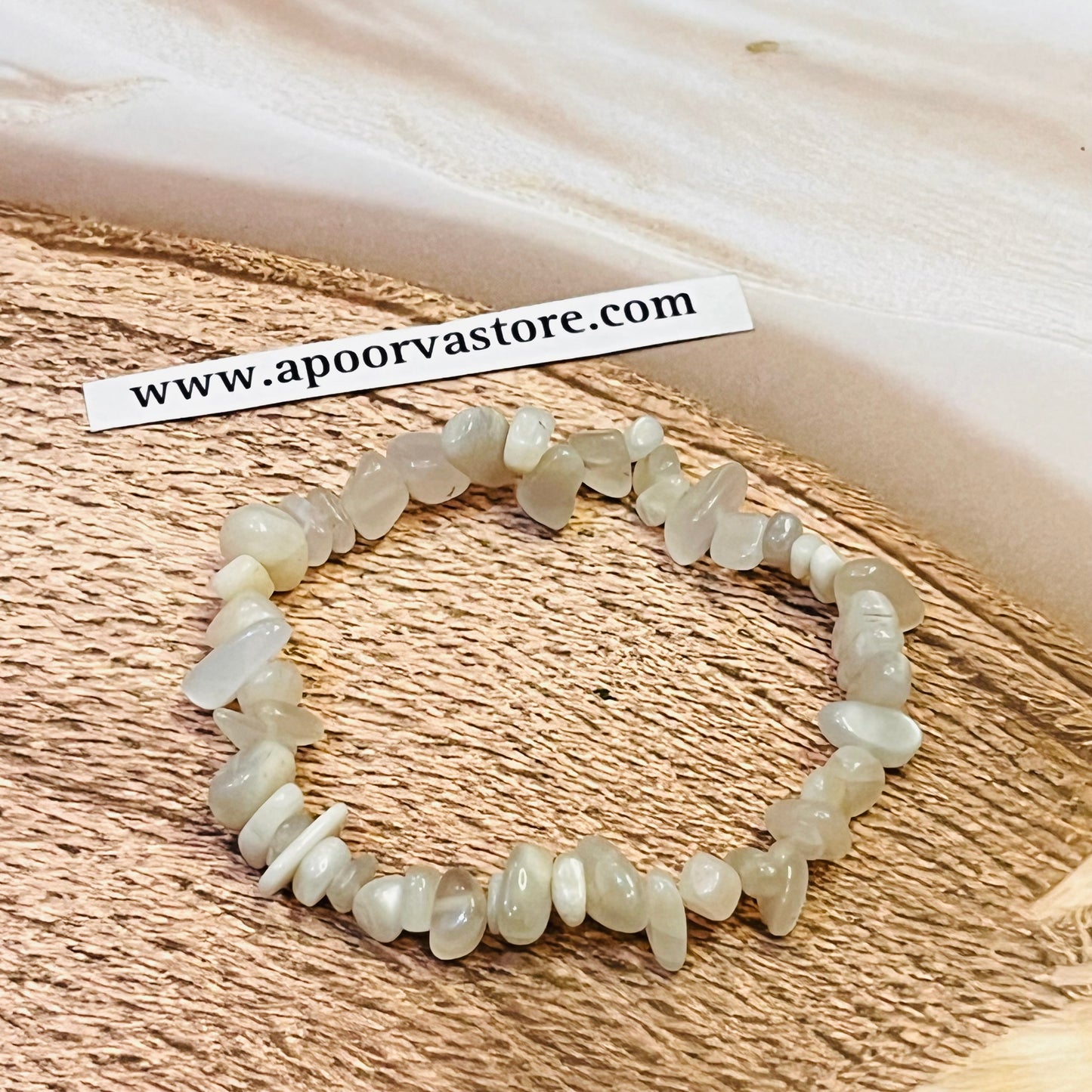 Mother of Pearl Chip Handmade bracelet by Crystall and Herbs