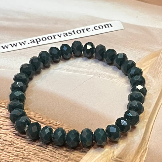 Green Glass healing Bracelet by by Crystall and Herbs