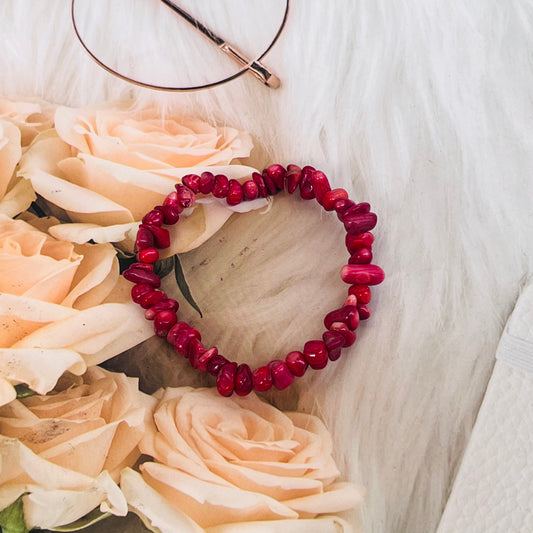 Red Coral Munga Chip Bracelet by Crystall and Herbs