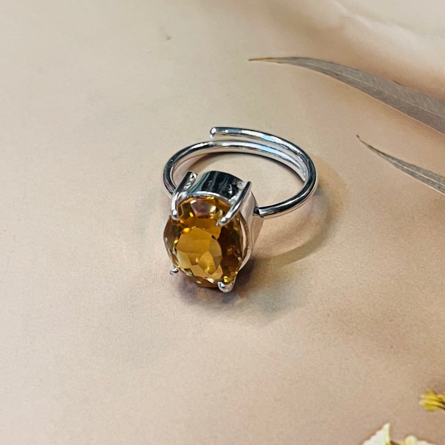 Citrine Wealth Ring by Crystall and Herbs